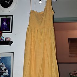 Single Arm Yellow Summer Dress