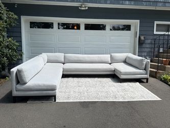 INTERIOR DEFINE SLOAN 4-PIECE SECTIONAL WITH CHAISE