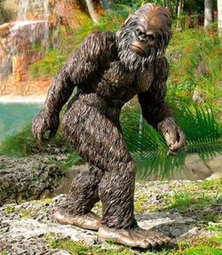 Sasquatch/Big Foot Weatherproof Realistic Outdoor Statue, Brown Resin Matte