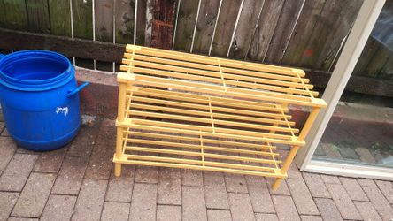Shue rack o planter stand 29w x20h x 11 deep