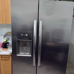 Refrigerator For Parts