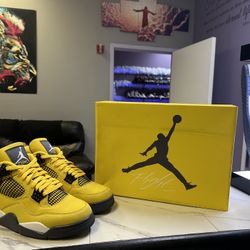 Jordan 4 Lightning 
