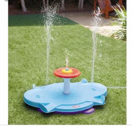 Kids spinner toy with water
