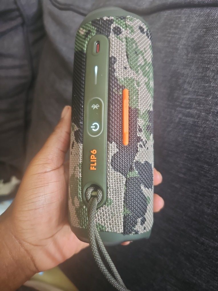 JBL LOUD SPEAKER