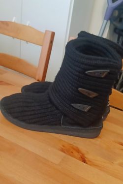 Excellent Condition Bearpaw Sweater Boots Black Women's Size 9