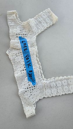 Vintage Cream Lace Yoke Collar