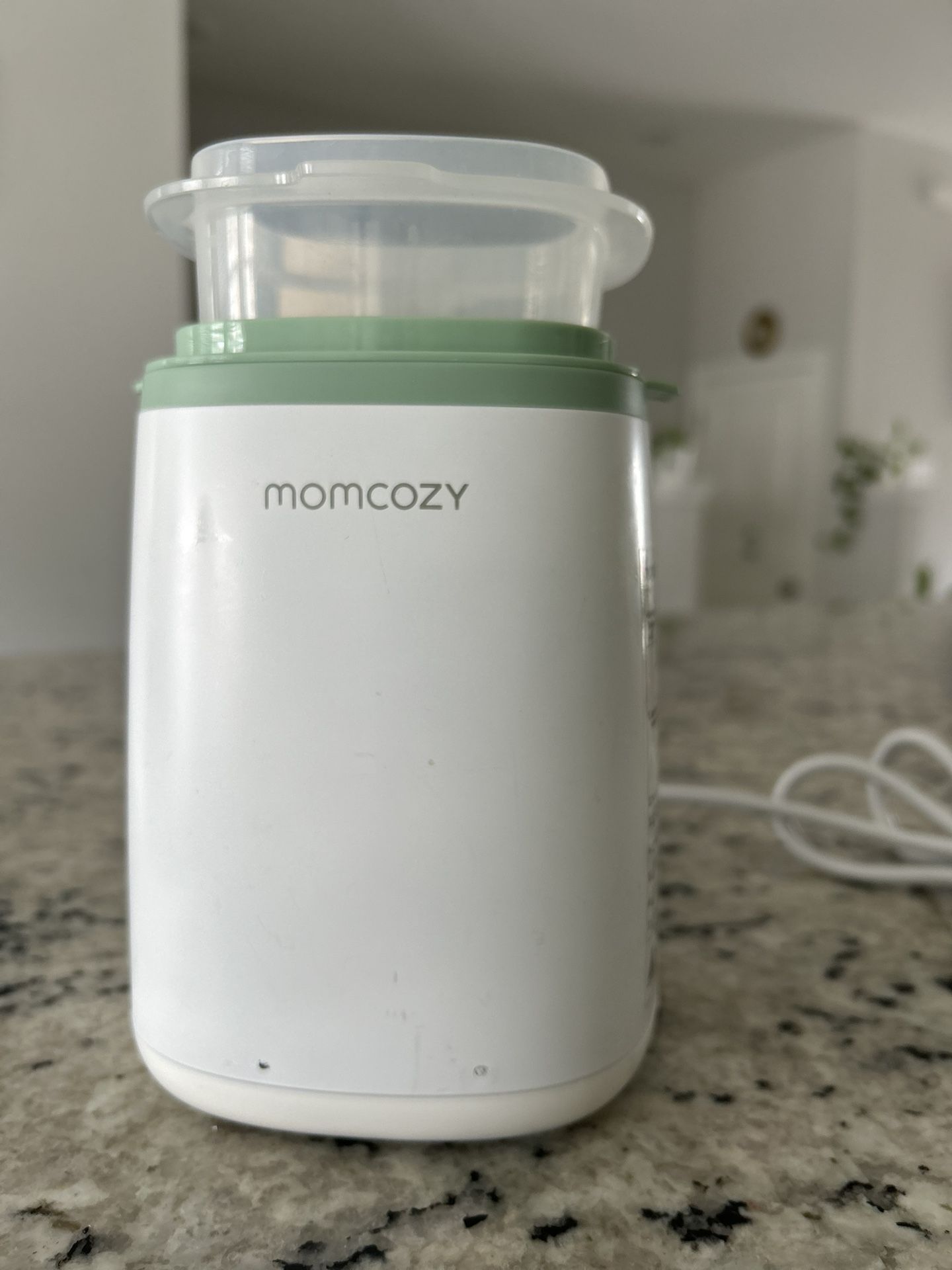 Momcozy Bottle Warmer With One Glass Bottle