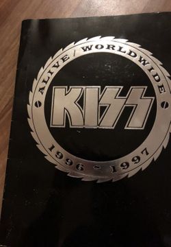 Kiss world tour alive