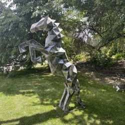 Dark Horse wine Statue $1200. 