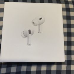 Apple AirPod 2nd Generation MagSafe Charging Case