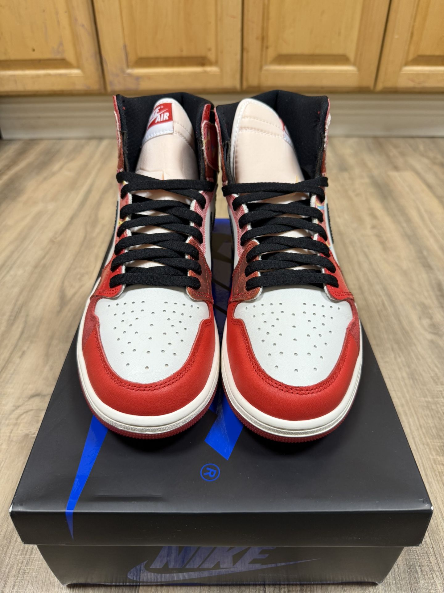 Jordan 1 Retro High OG Spider-Man Across The Spider-Verse Size 10.5M