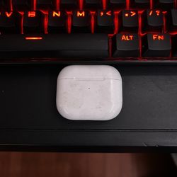 Apple AirPods Generation 3