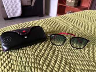 Ray ban