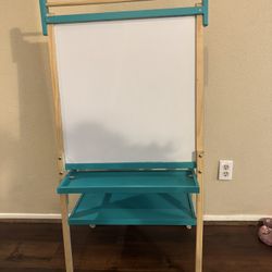 Kid’s Art Easel