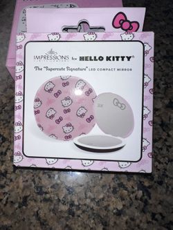 Hello Kitty Pink Impressions LED Compact Mirror