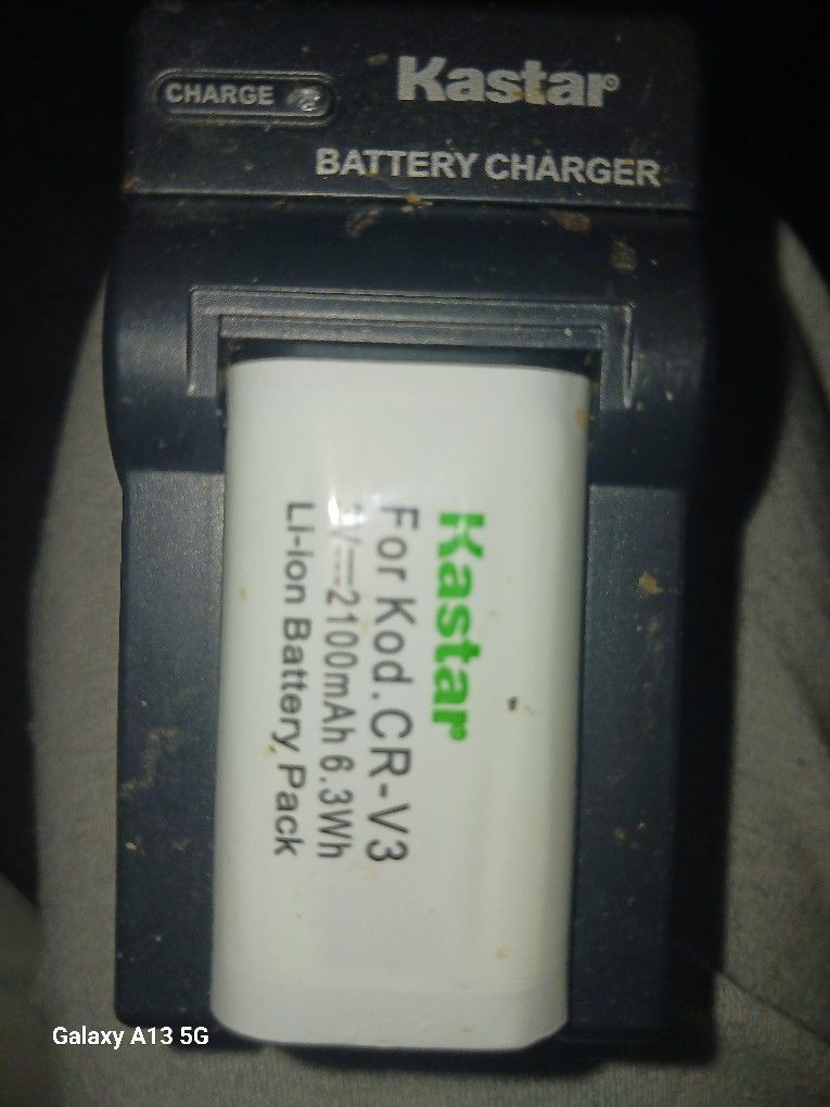 Camera Battery Charger 