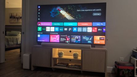 LG Smart TV with webOS C6H 77 inches