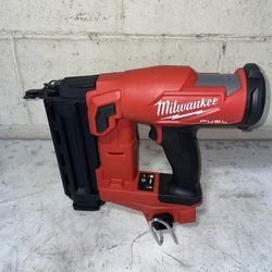 Milwaukee M18 FUEL 18-Volt Lithium-Ion Brushless Cordless Gen II 18-Gauge Brad Nailer (Tool-Only