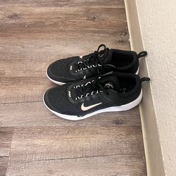 Nike Black Athletic Sneakers