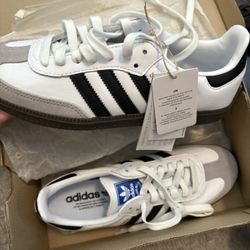 New In Box  Sambas 
