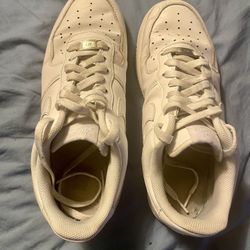REDUCED… Sz 11 NIKE AIR FORCE 1 TENNIS shoes white 