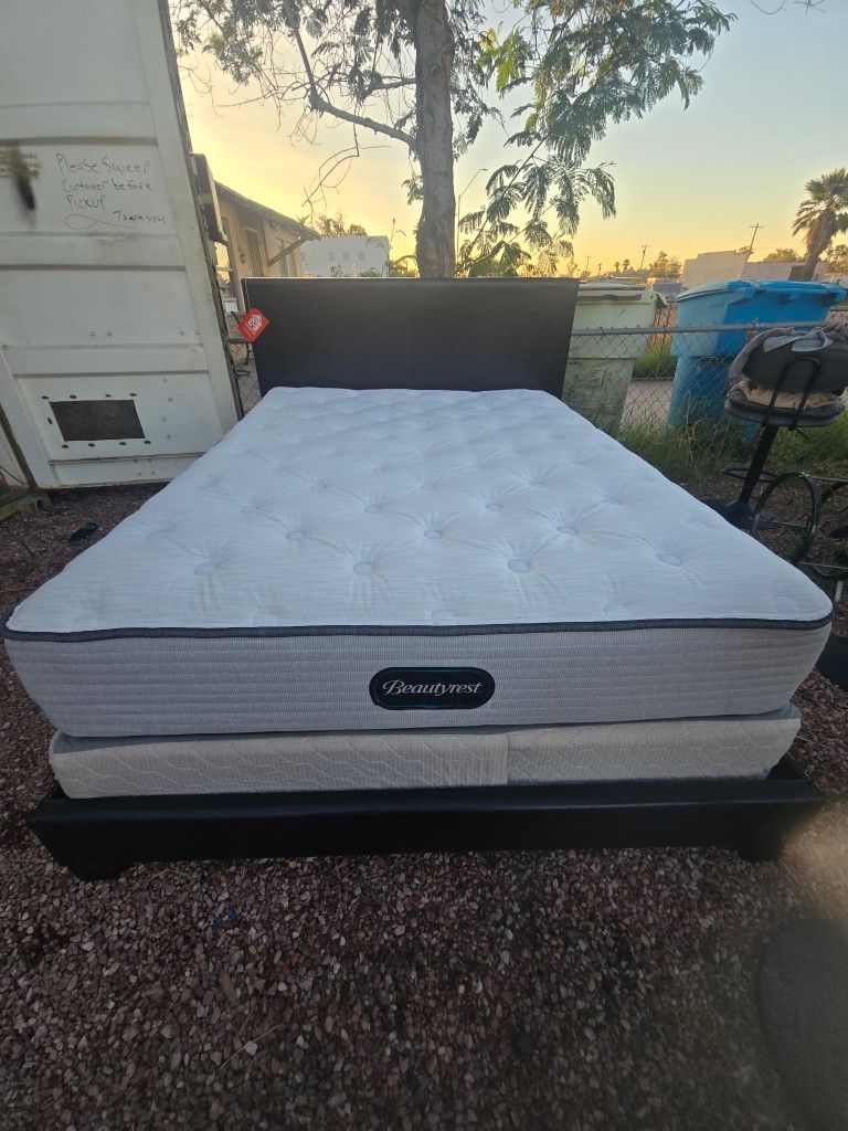 Queen Sized Mattress With Bed Frame