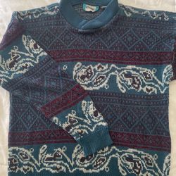 Cosby Winter Sweatshirt