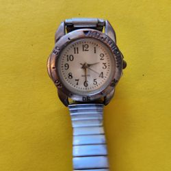 vintage LTD Quartz watch as is