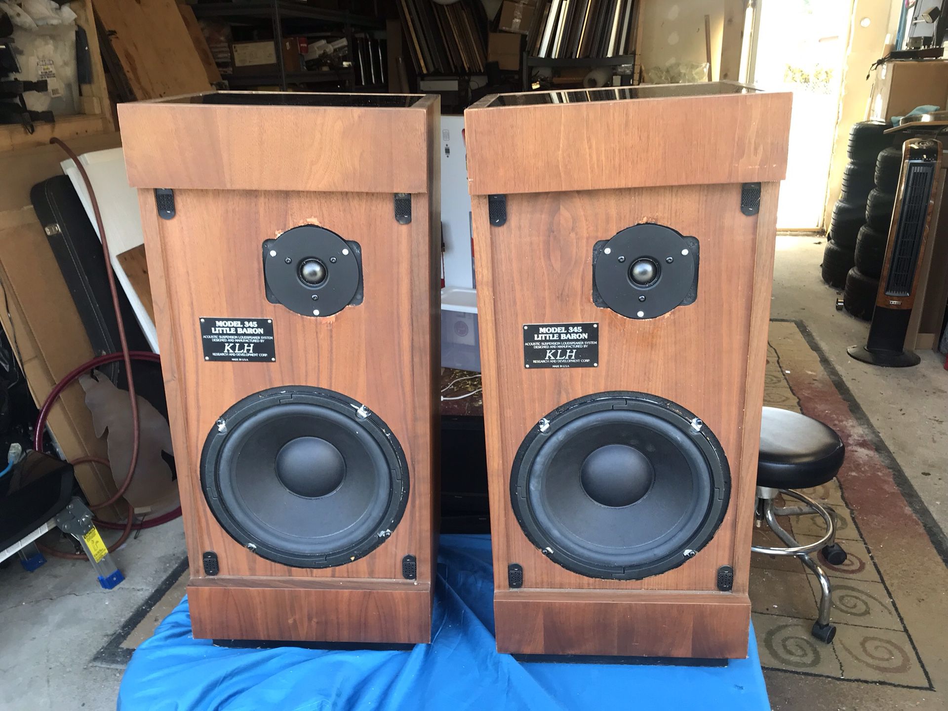 Vintage KLH 345 Little Baron speakers