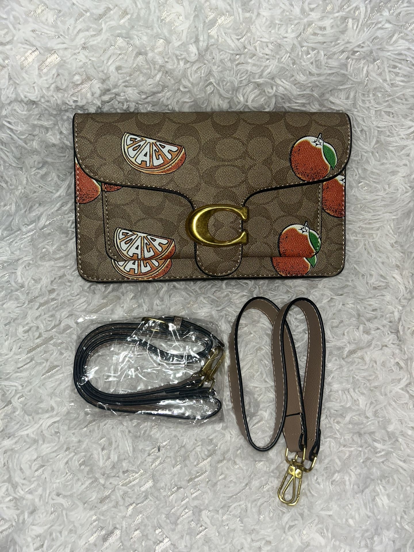 Coach Purses ππππ€. π¨Not Freeπ¨