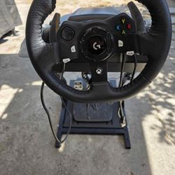 Logitech G923 Racing Wheel with pedals