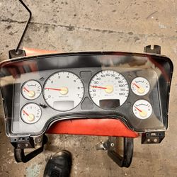 2004 Dodge Ram 1500 Instrument Cluster
