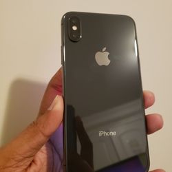 iPhone X  , Unlocked   for all Company Carrier ,  Excellent Condition