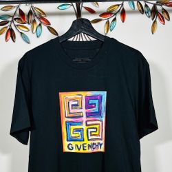 GIVENCHY 4G MULTICOLOR LOGO T-SHIRT !!!