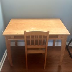Child Table and chair 