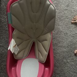 Sure Comforts Baby Bathtub And Mat