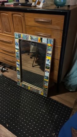 Mirror with mosaic border