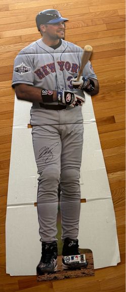Mike Piazza  Life Size Stand Up Standee Cardboard  Steiner NY Mets New 2001 Rare.     Weights Knicks Nike Jordan sneakers jacket Jersey Carhartt Yanke