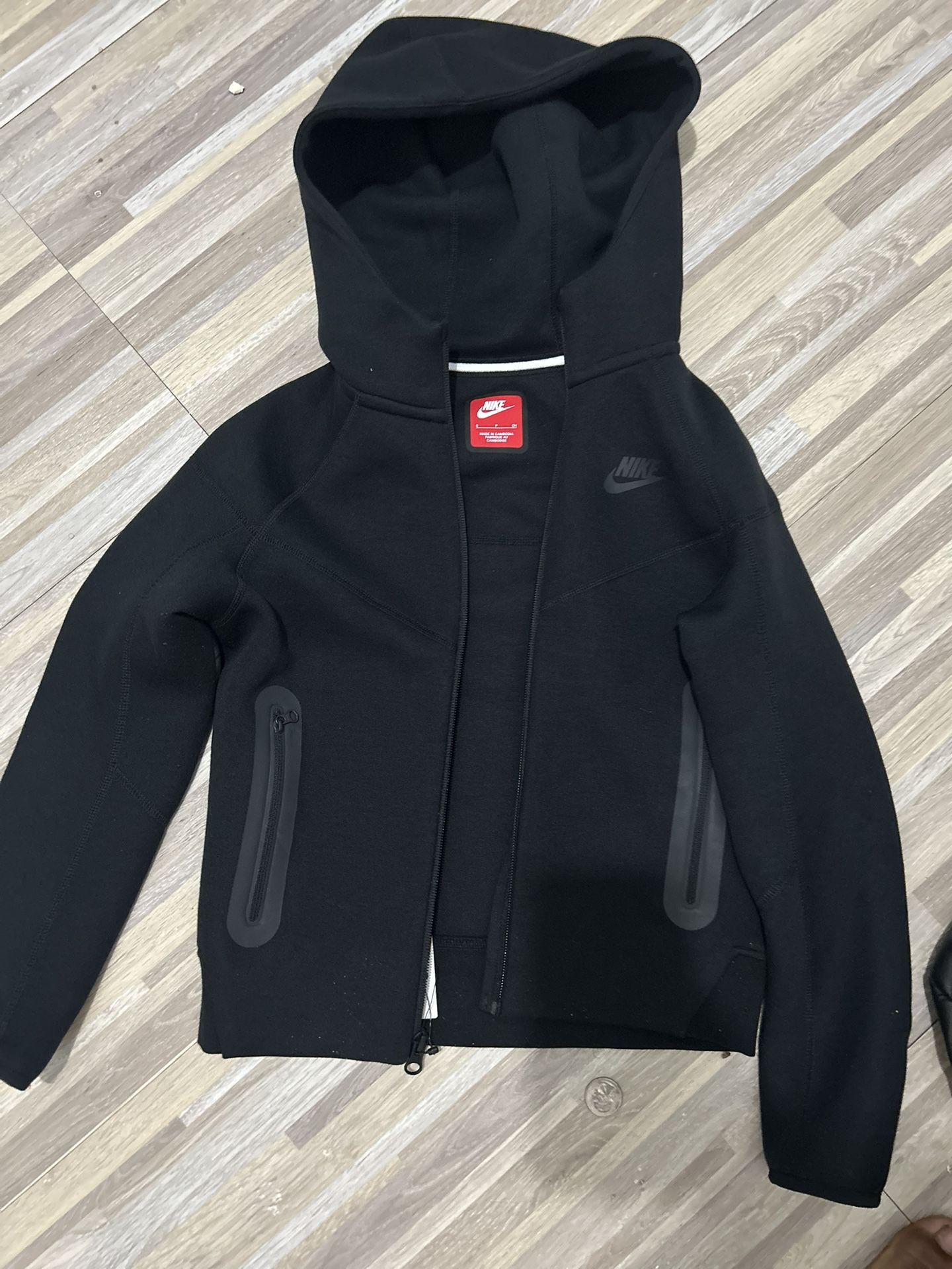 Nike black tech fleece hoodie kids S#fleecelove