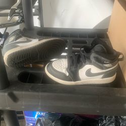 Nike 12c Kids Black & Dark Grey