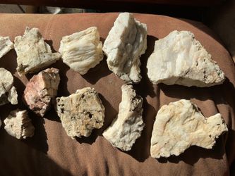 Beautiful 15 pcs  rocks