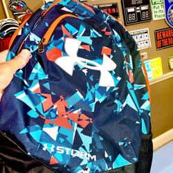 UNDER ARMOUR BACKPACK
