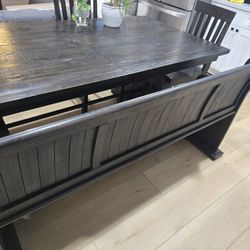 Jeromes Hacienda Bench