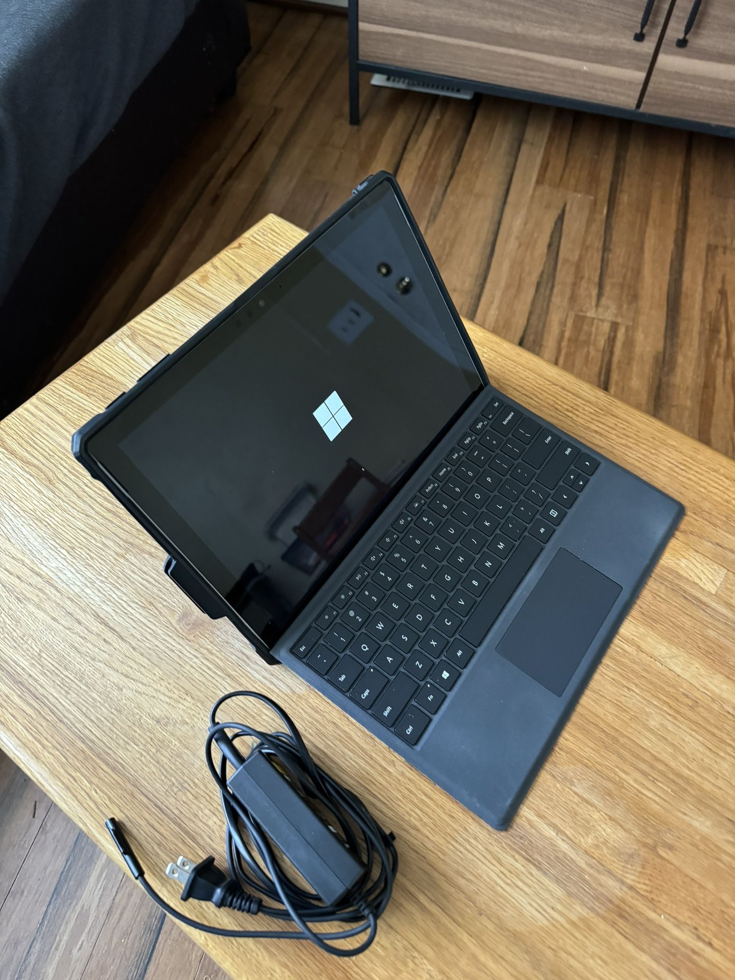 Microsoft Sutface 1796