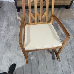 Light WOOD Rocking Chair 