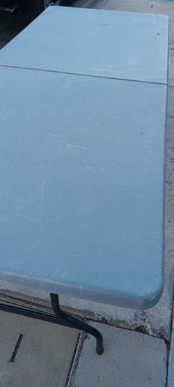 Folding Plastic Utility Table