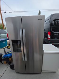 Whirlpool Refrigerator