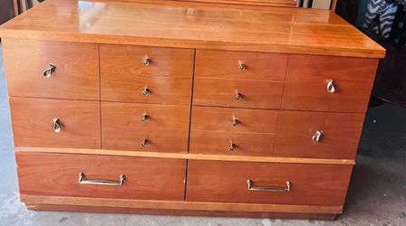 MCM Dresser