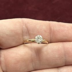 14K Yellow Gold Women’s Solitaire Diamond Ring Sz 6