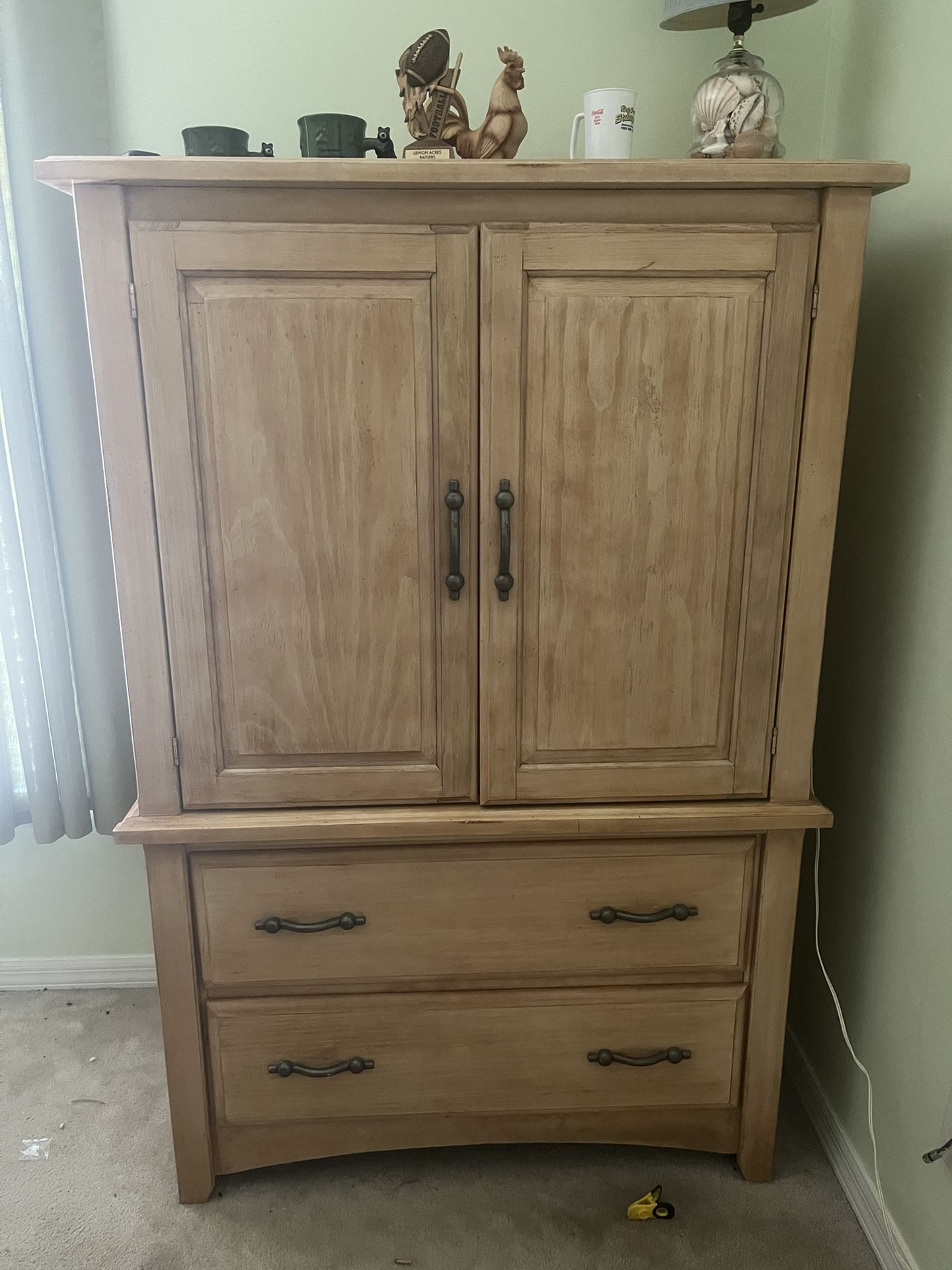 Armoire